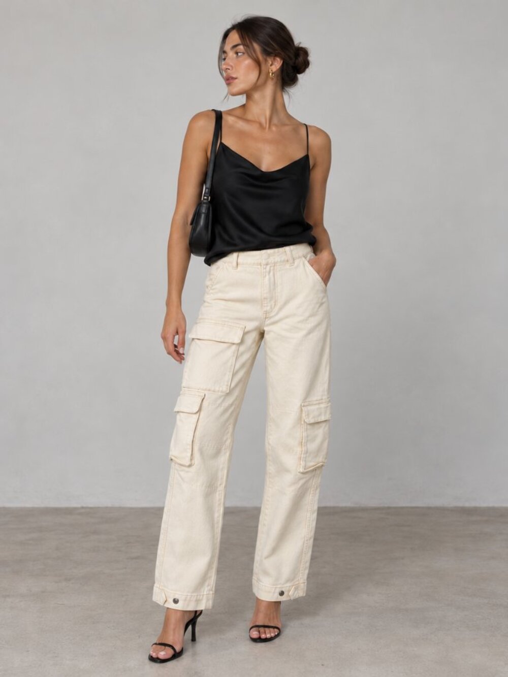 Aritzia TNA Birch Multi-Pocket Cargo Pants Utility Straight Leg Cotton (Size 0)